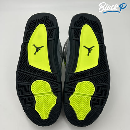 Nike Jordan 4 Neon SE ( NO BOX )
