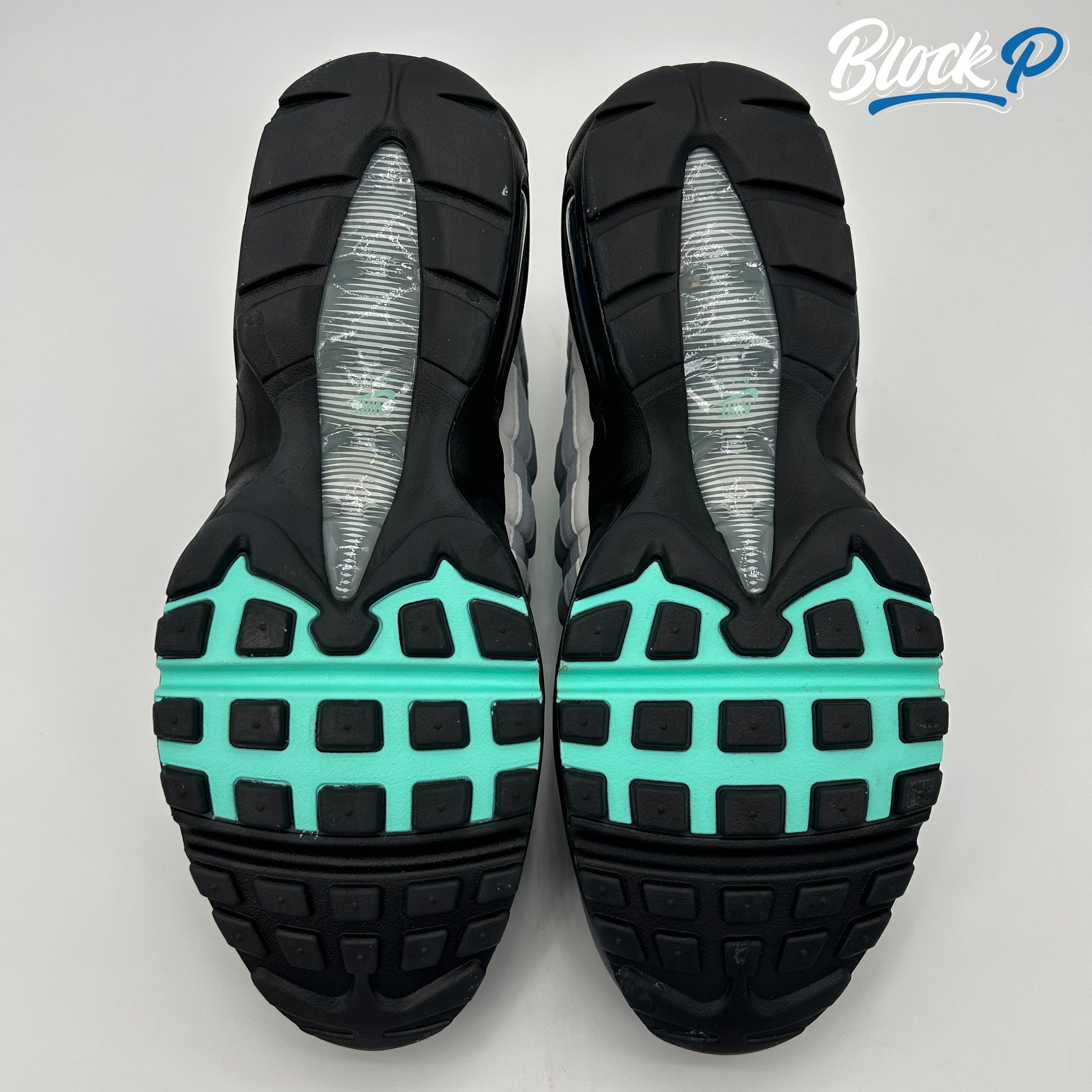 Nike Air Max 95 Hyper Turquoise sole detail — Block P Liverpool