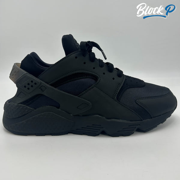 Nike Triple Black Huarache