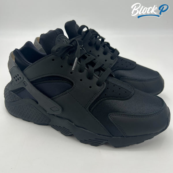 Nike Triple Black Huarache