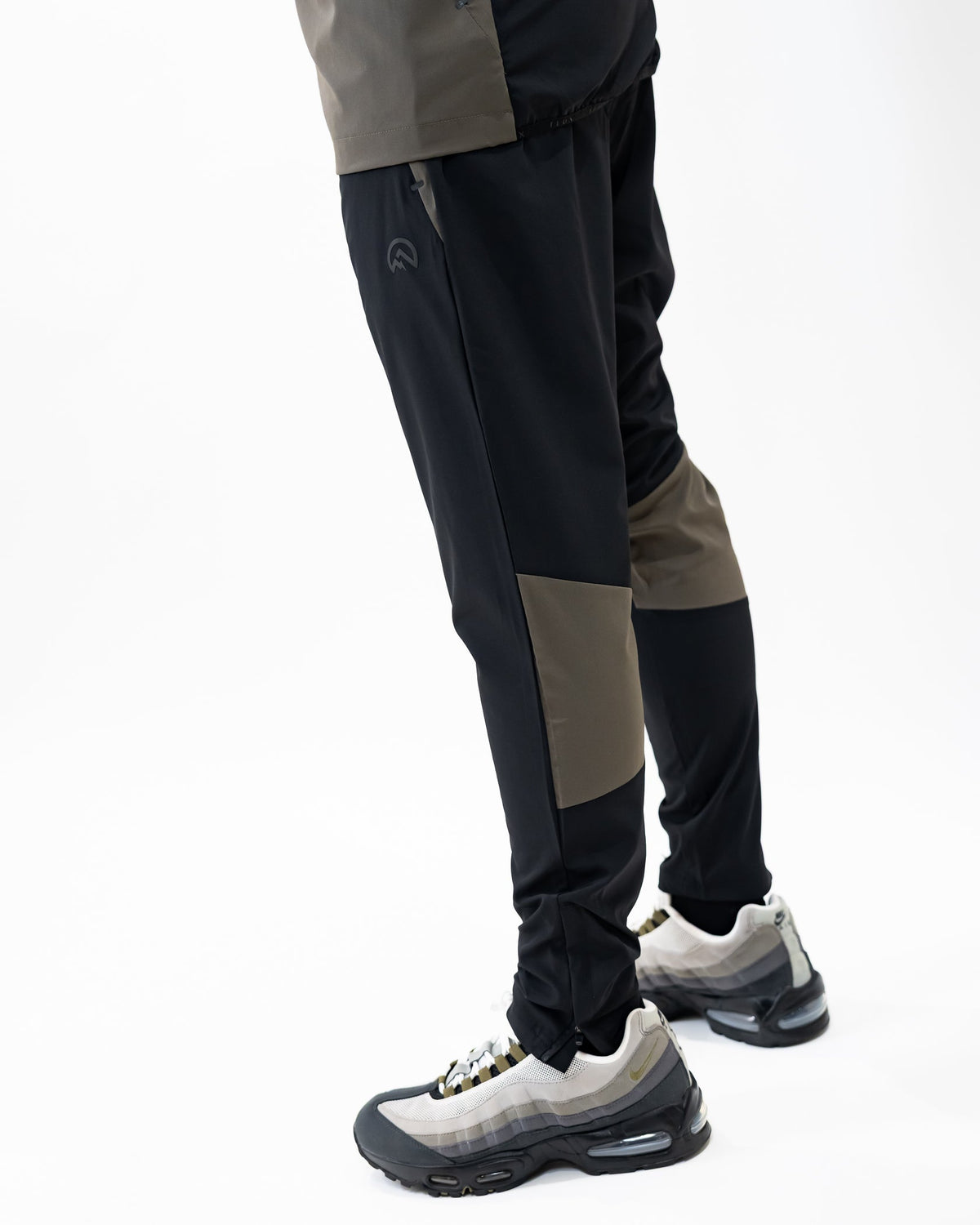 Junior SS26 Gradient Jacket - Black/Graphite