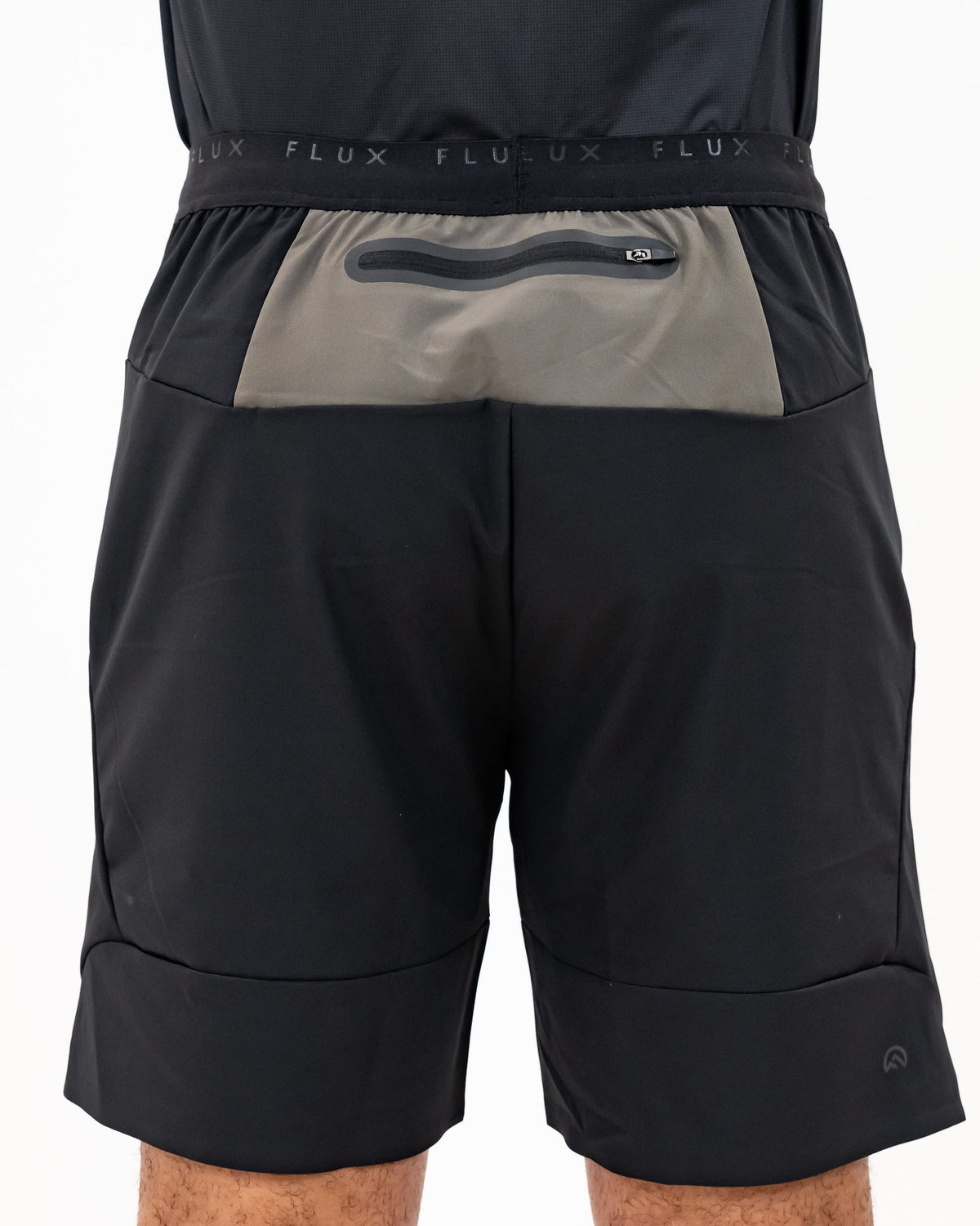 Junior SS26 Gradient Shorts - Black/Graphite